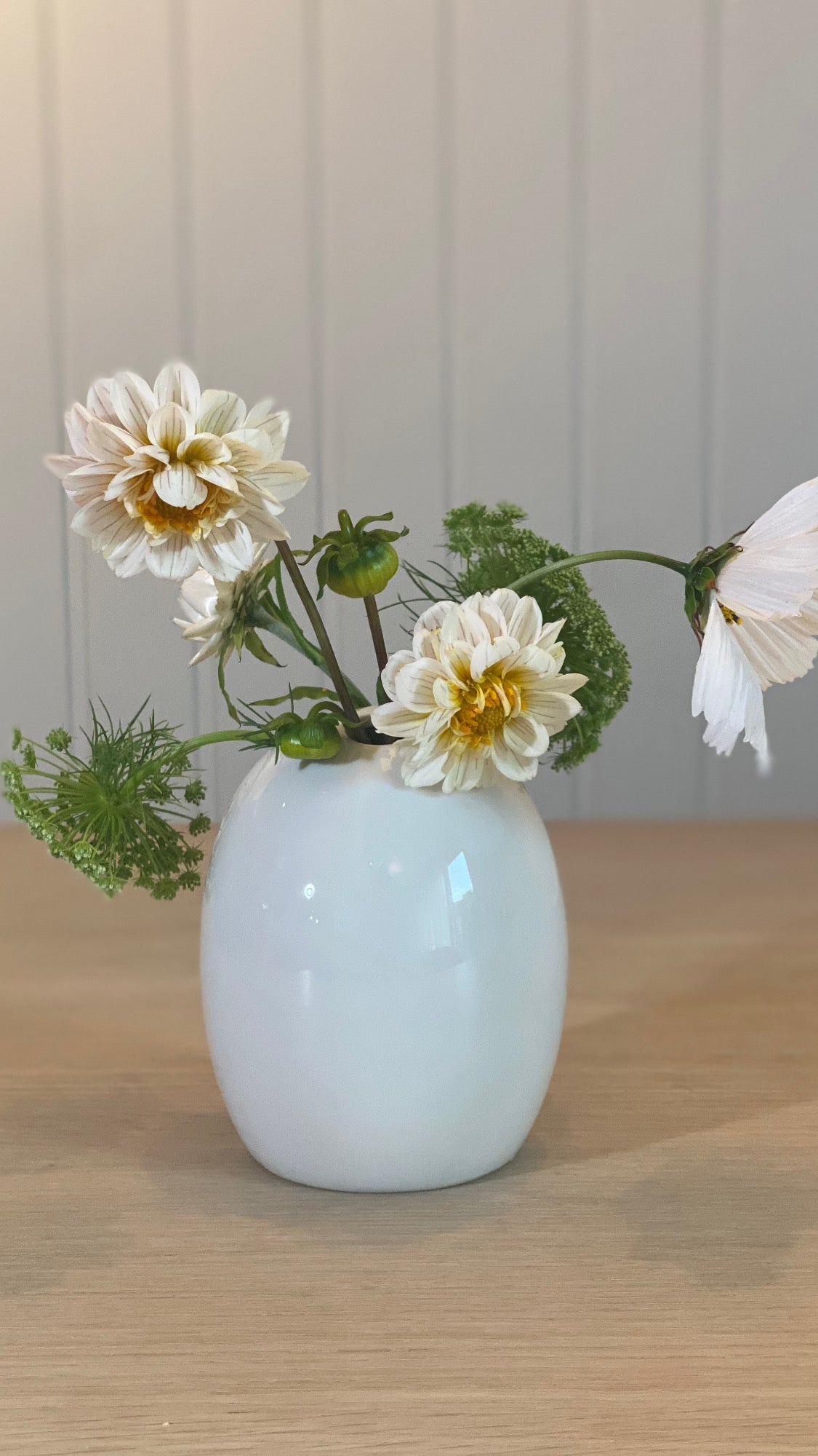 Utaka Bud Vase - Oval