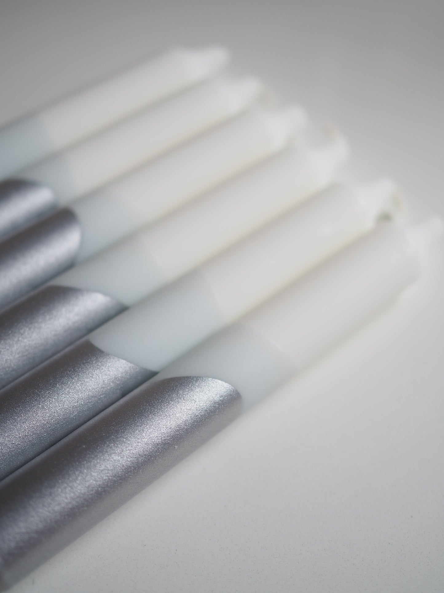 Lys - sølv, lys blå og hvit 1.stk