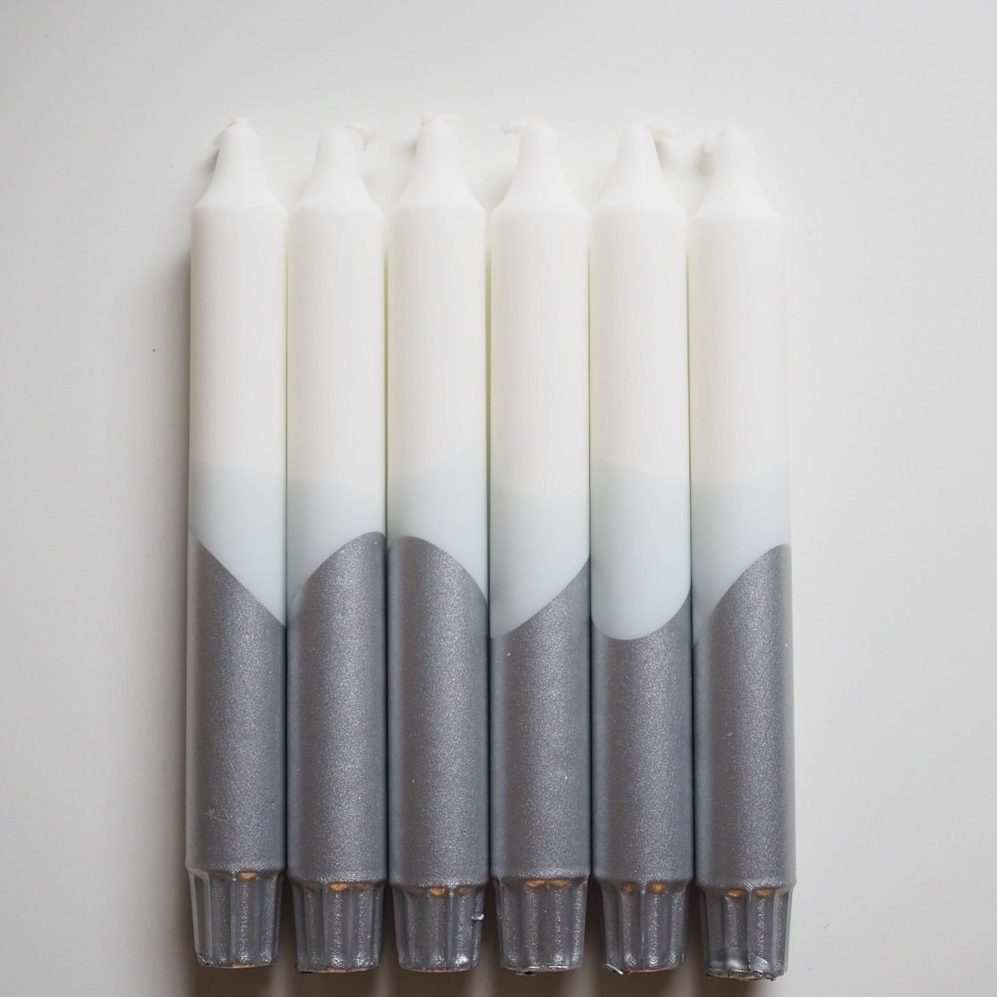 Lys - sølv, lys blå og hvit 1.stk